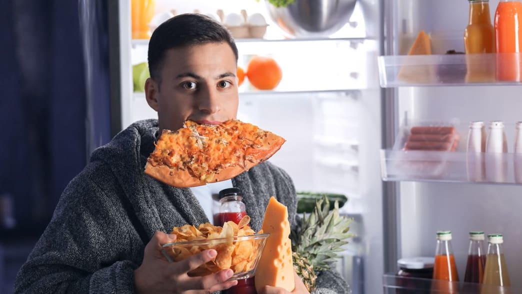 What To Eat Before Bed To Help You Sleep