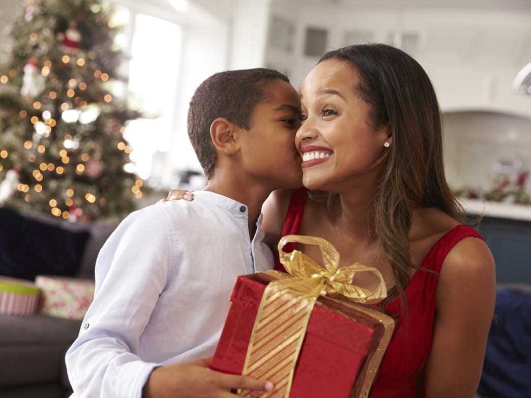 6 Smart Holiday Parenting Ideas for Single Moms